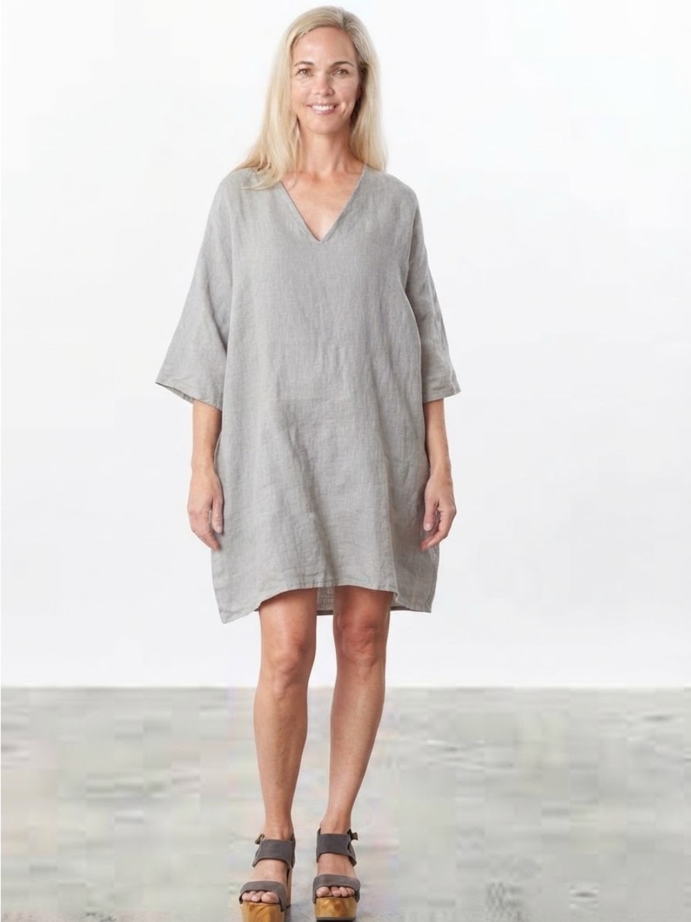 bryn Walker Light Gray V-Neck Short Sleeve Shirt